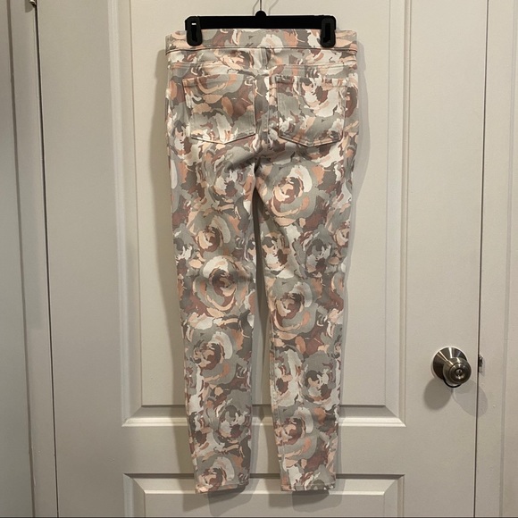 Spanx Jean-ish Leggings in Blush Bloom - Picture 8 of 8
